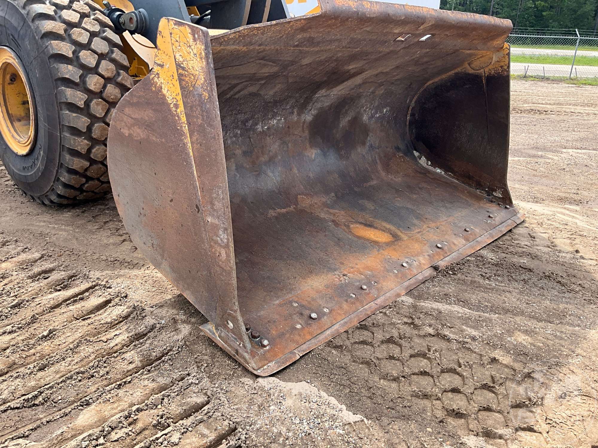 2010 John Deere 644K