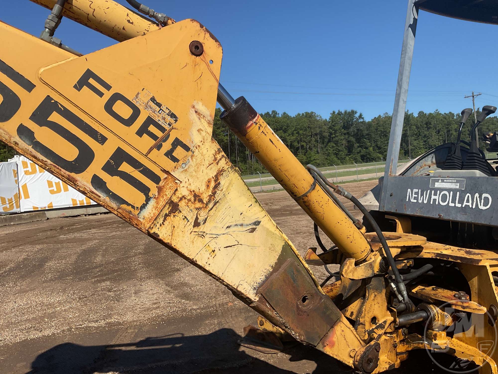 1998 New Holland 555E