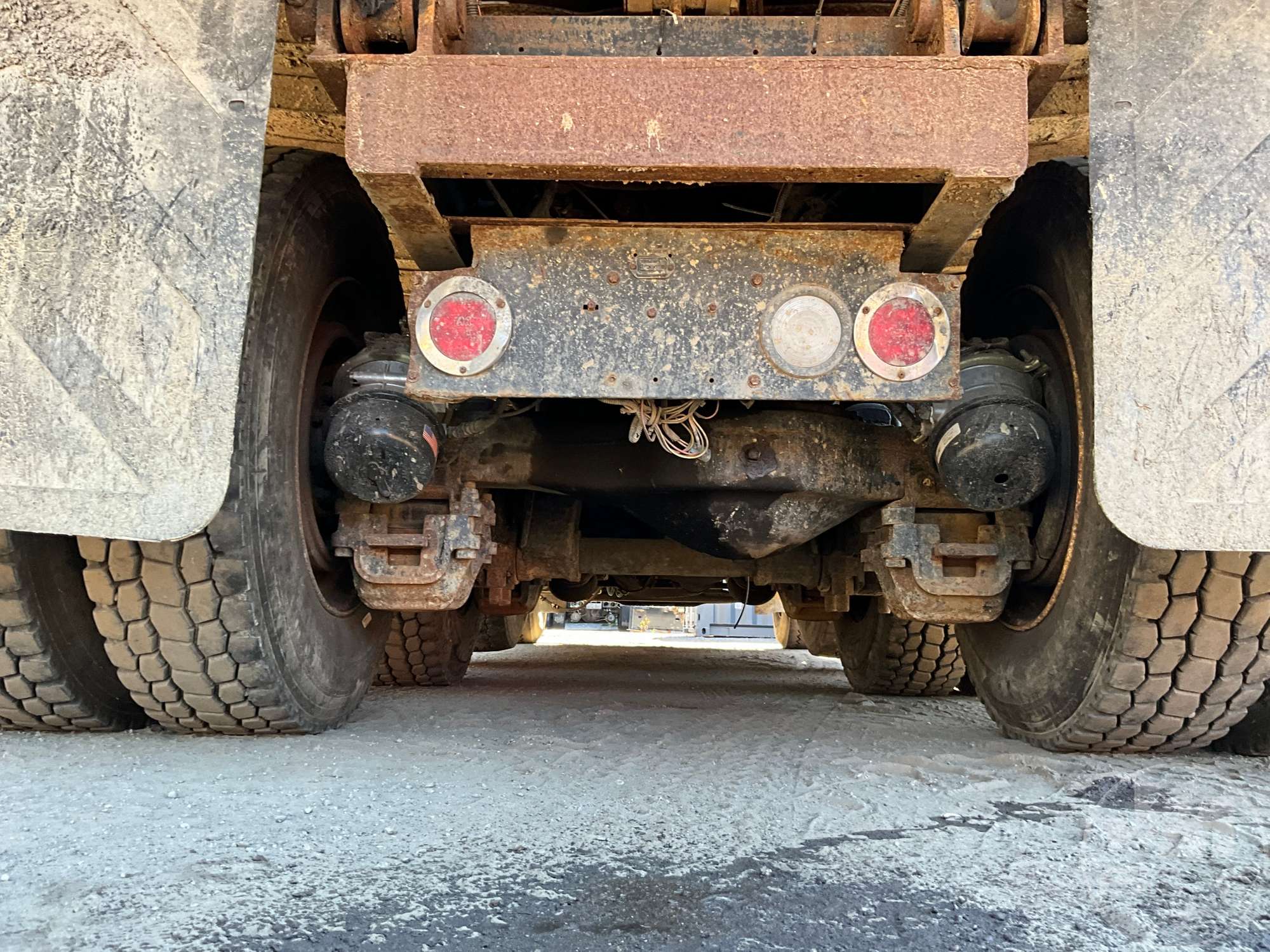 2012 Mack GU GRANITE
