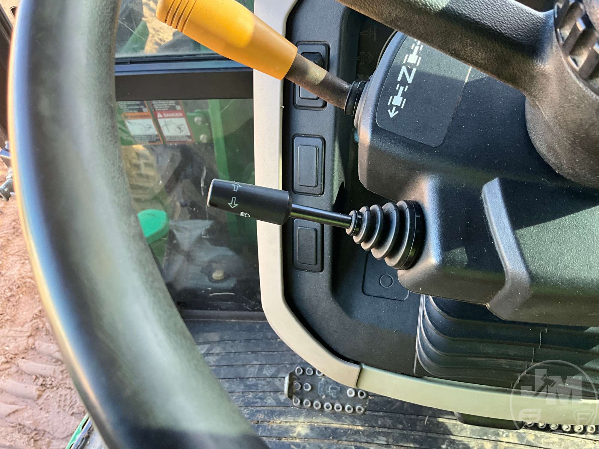 0 John Deere 5100E