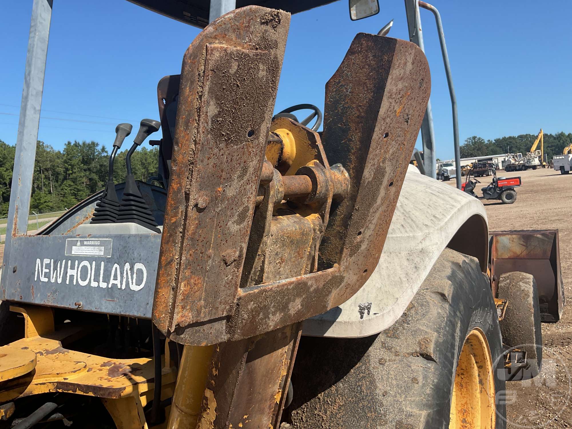 1998 New Holland 555E