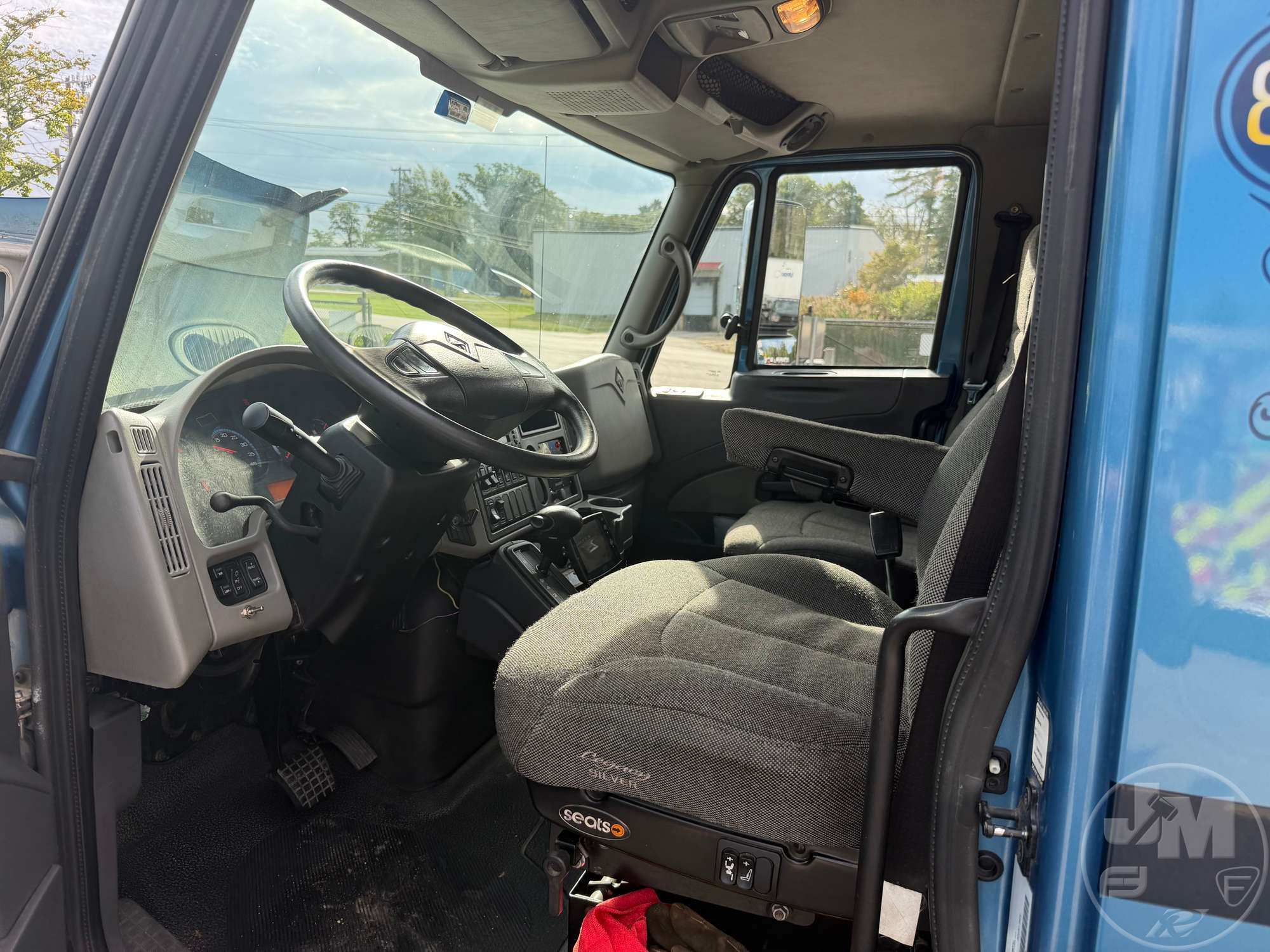 0 International 4400 SBA 4X2