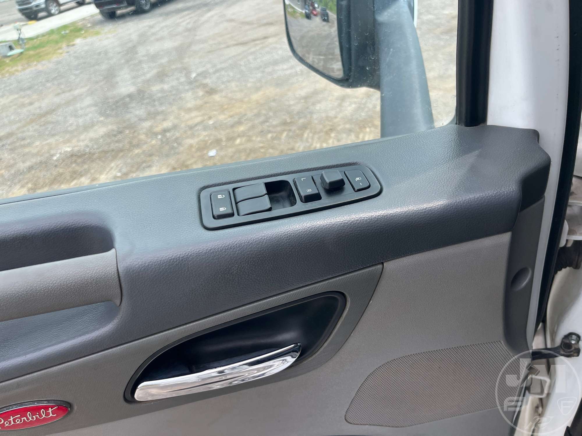 2015 Peterbilt 567