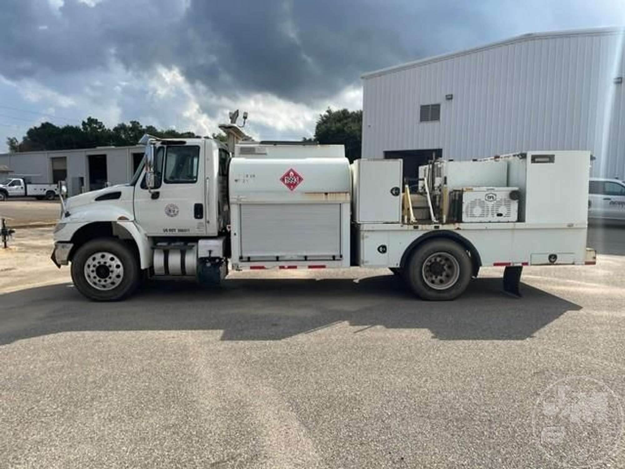 2018 International 4300 SBA 4X2
