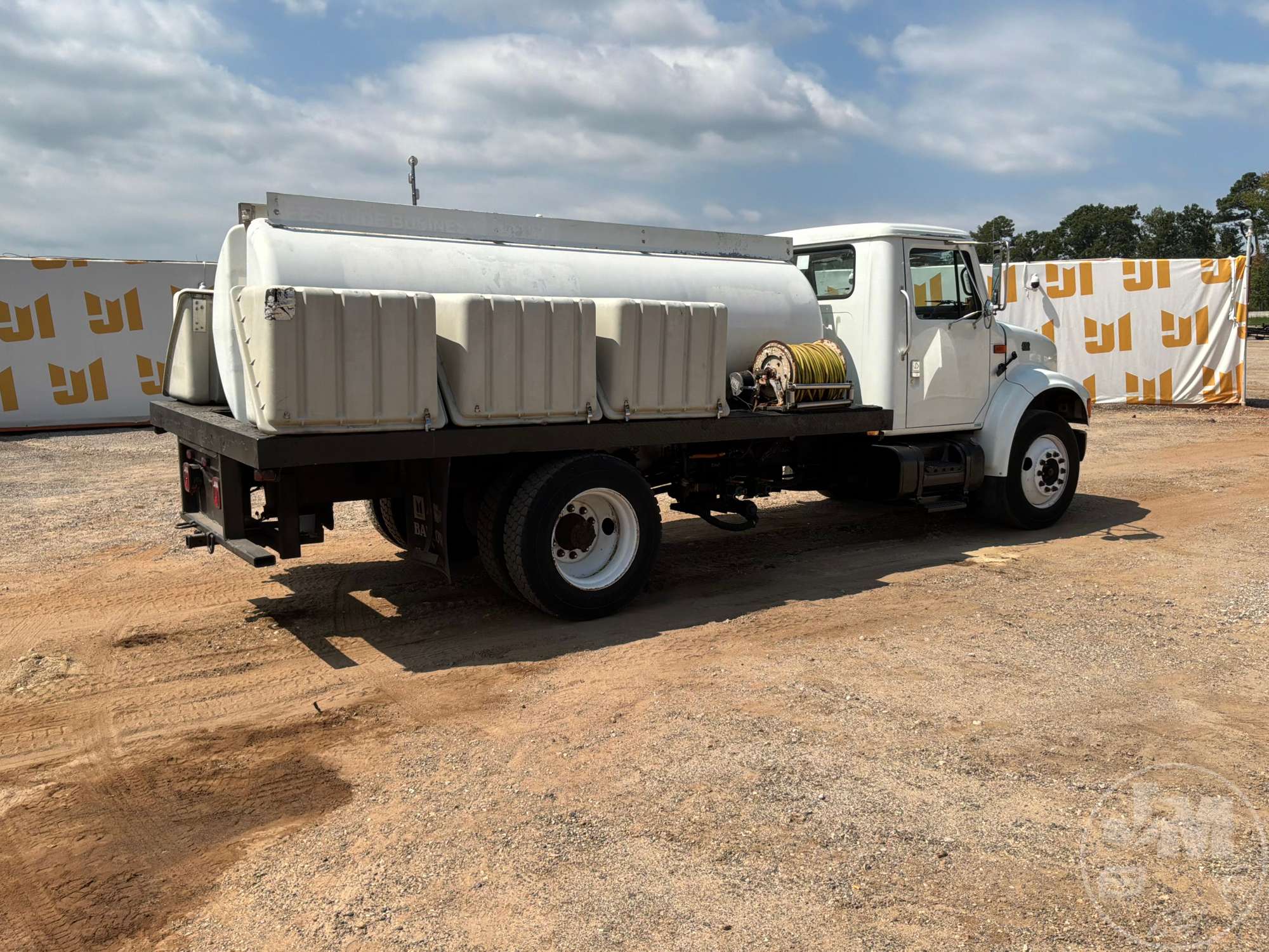 2001 International 4700