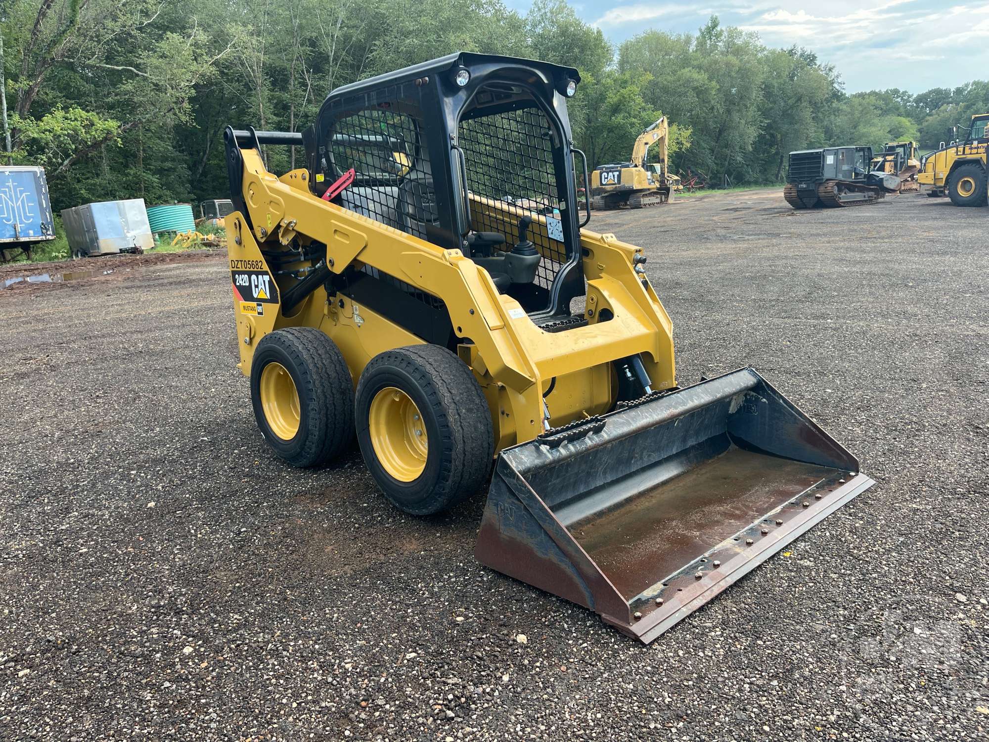 Photo of 2020 Caterpillar 242D