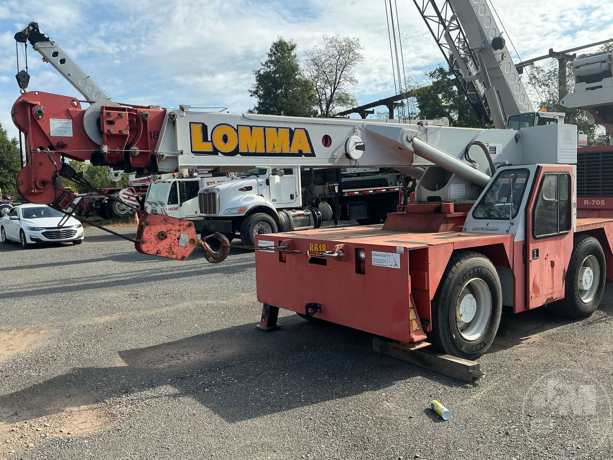 2004 Shuttlelift 5560B