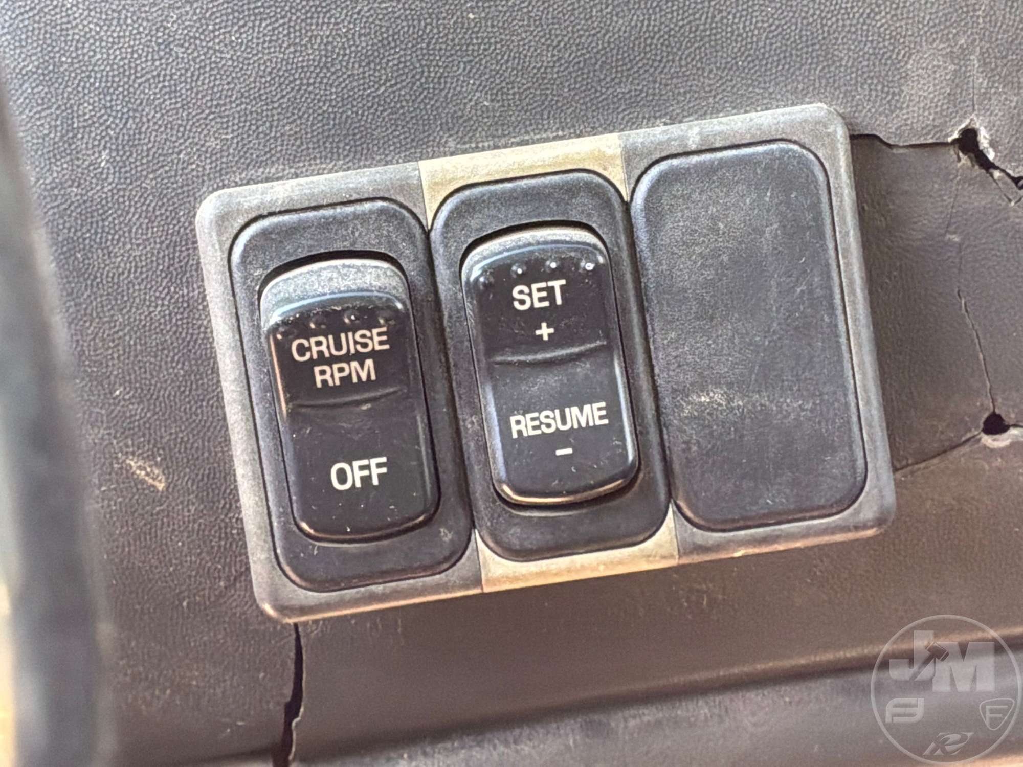 2002 Ford F750