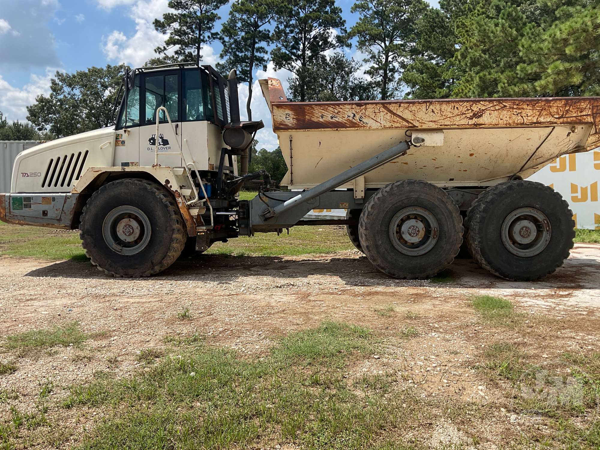 2011 Terex TA250