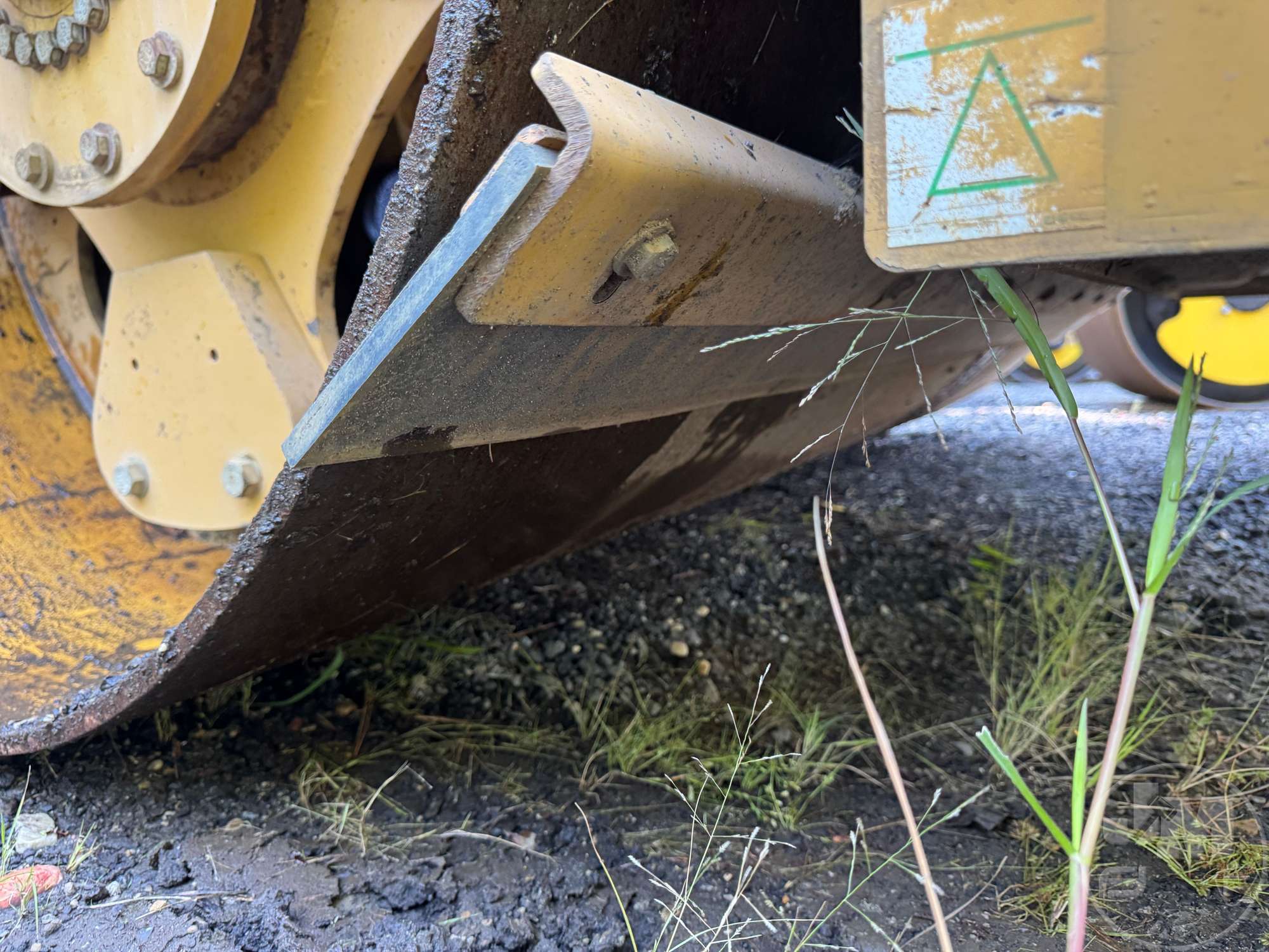 2015 Caterpillar CB64B