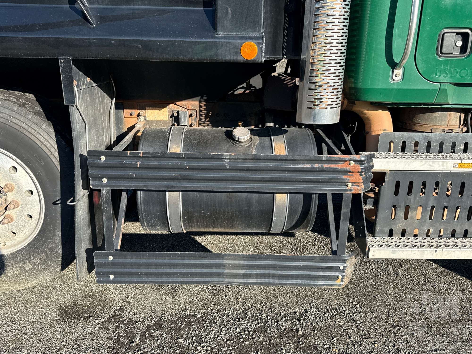 2011 Mack GU GRANITE