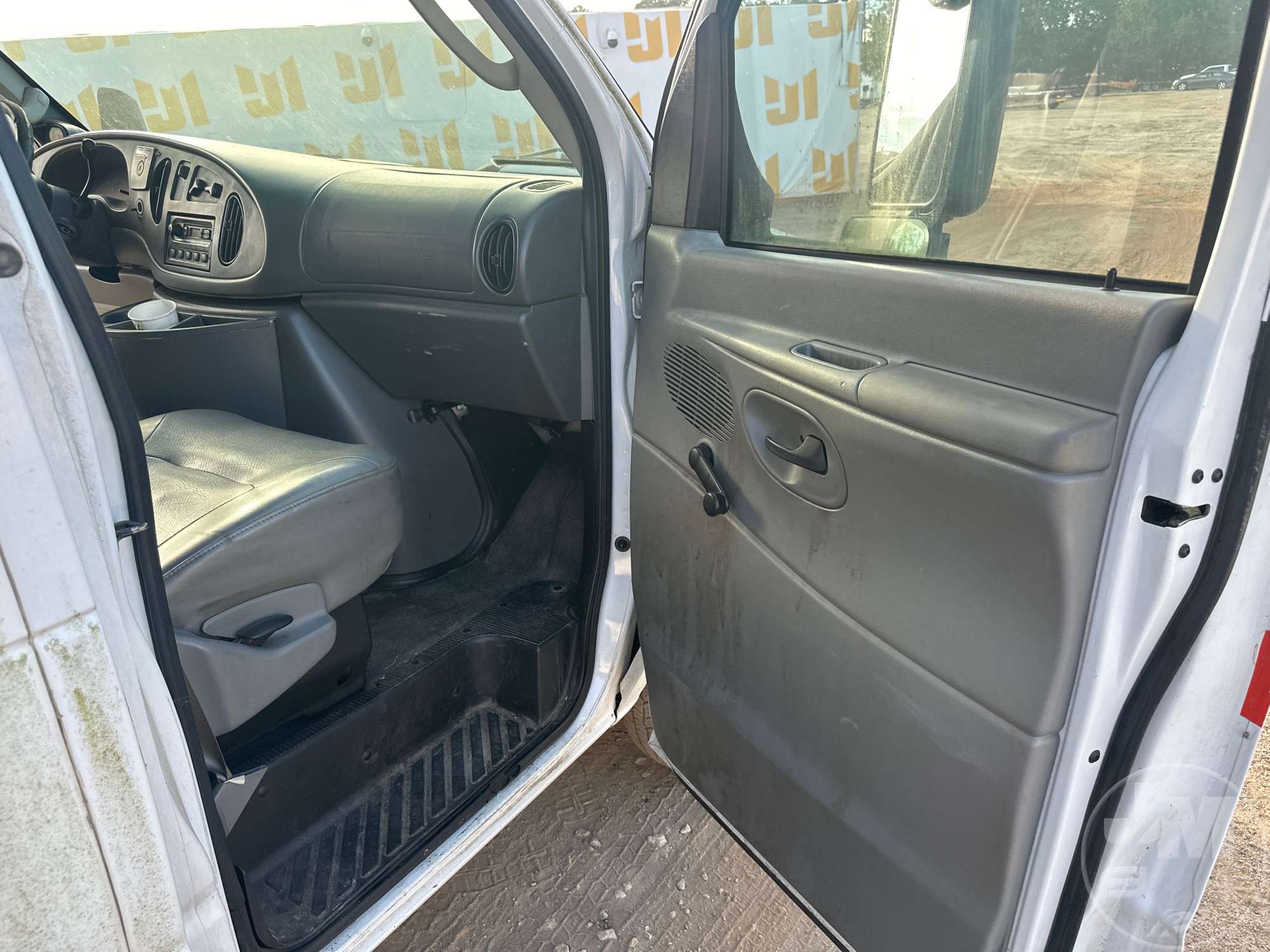 2007 Ford E-450