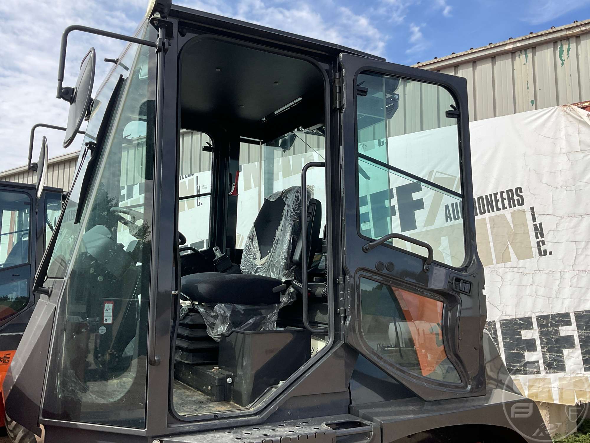 2024 Hitachi ZW80-5B