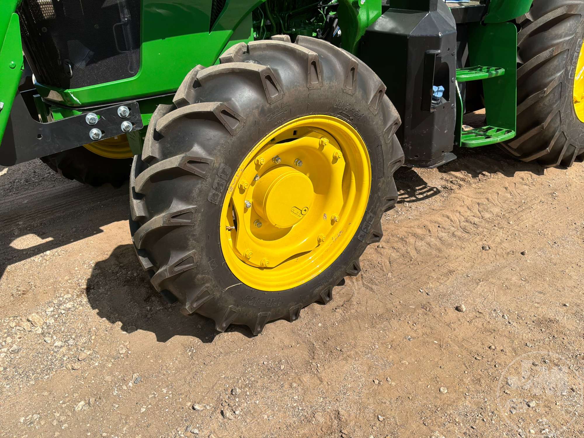 2025 John Deere 5120M