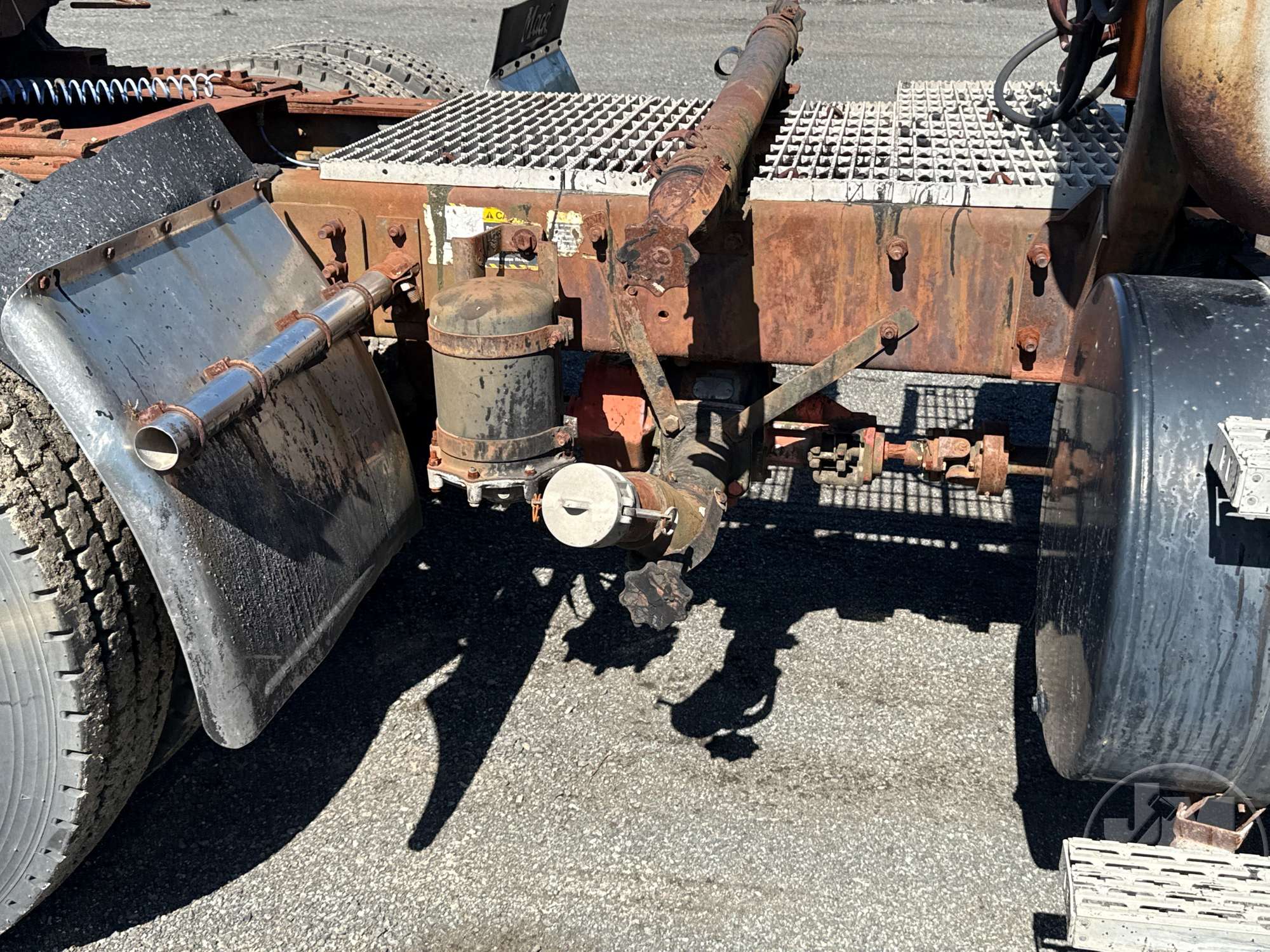 1994 Mack CH 613