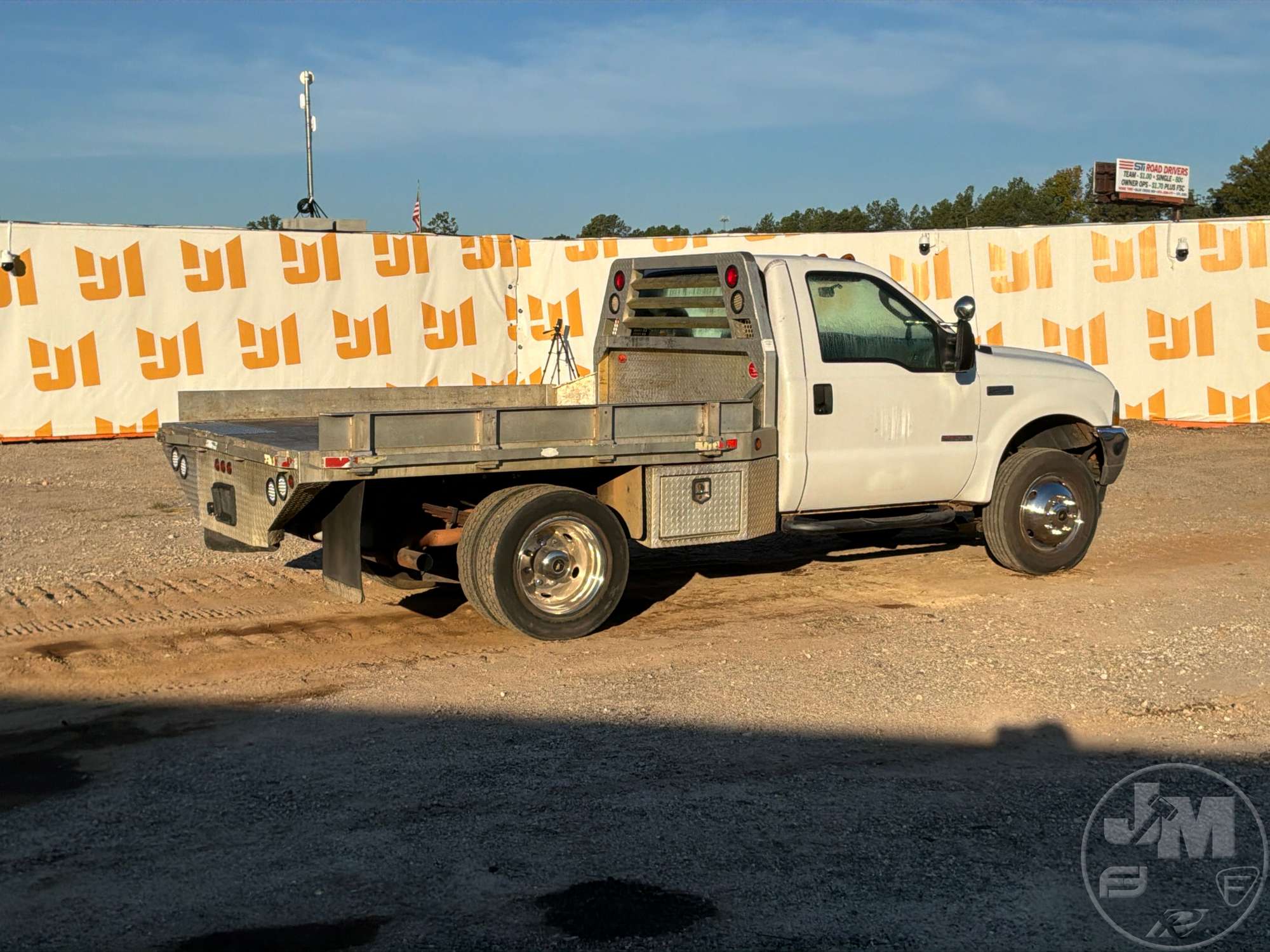 2004 Ford F-550