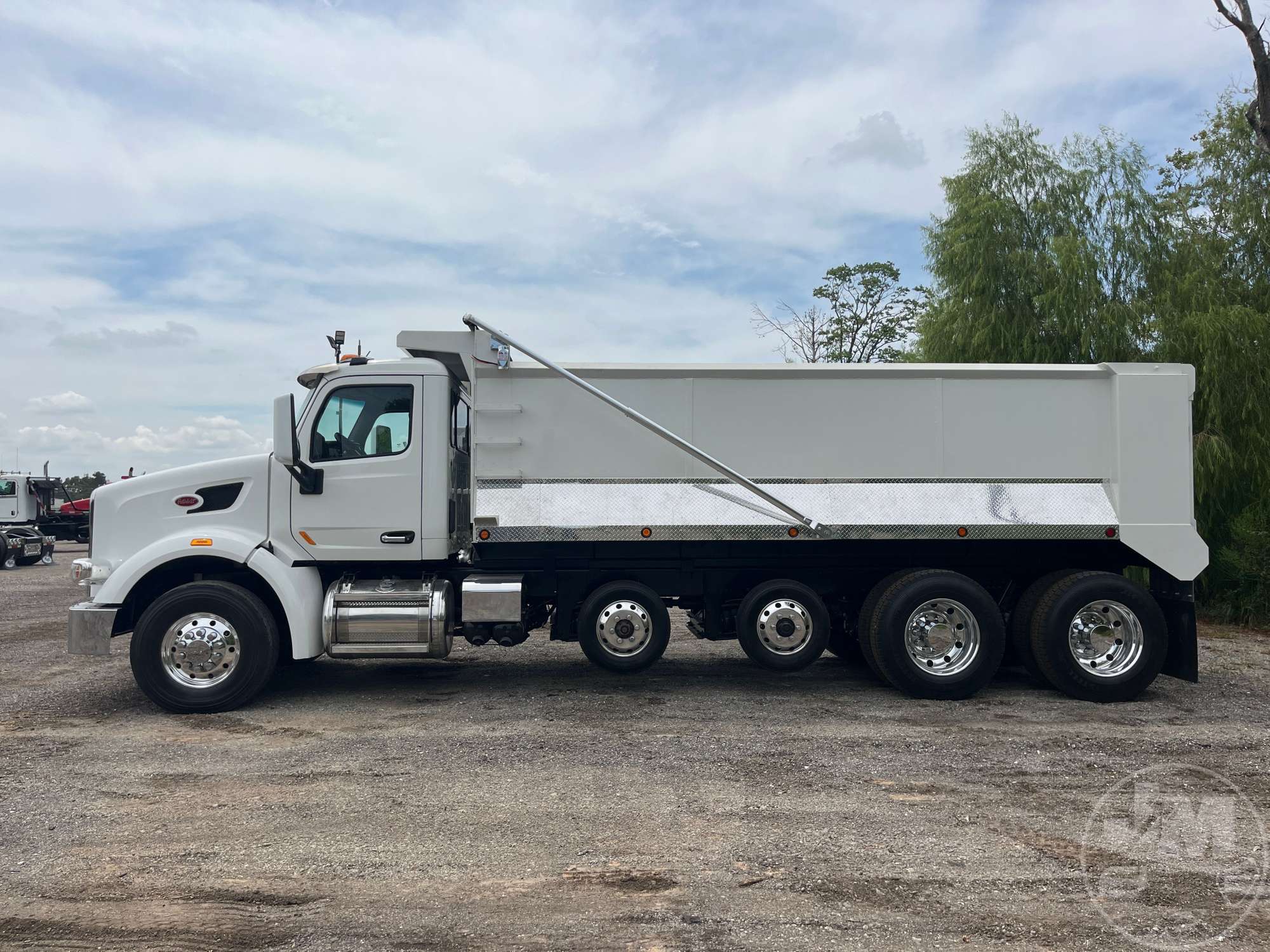 2015 Peterbilt 567