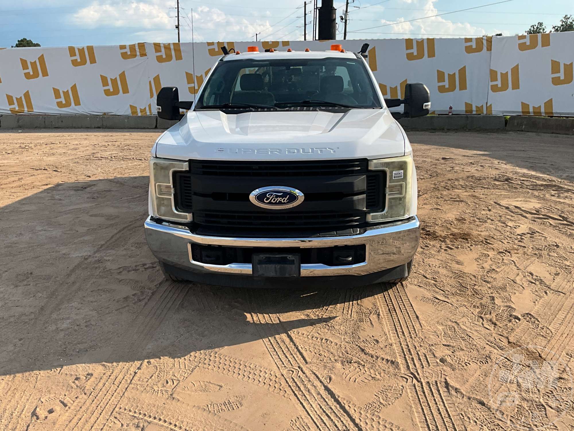 2017 Ford F-350 XL SD