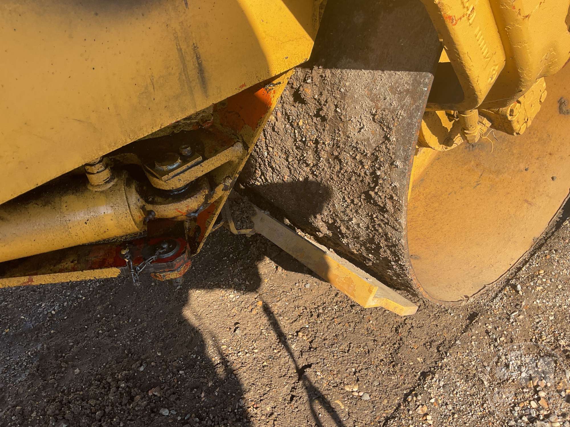 1998 Caterpillar CB224C